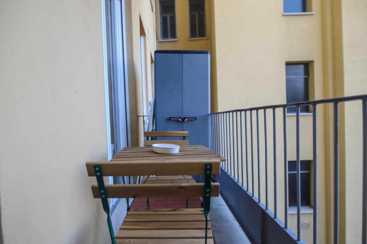 Central Apartment Close To Food And Shopping بولونيا المظهر الخارجي الصورة
